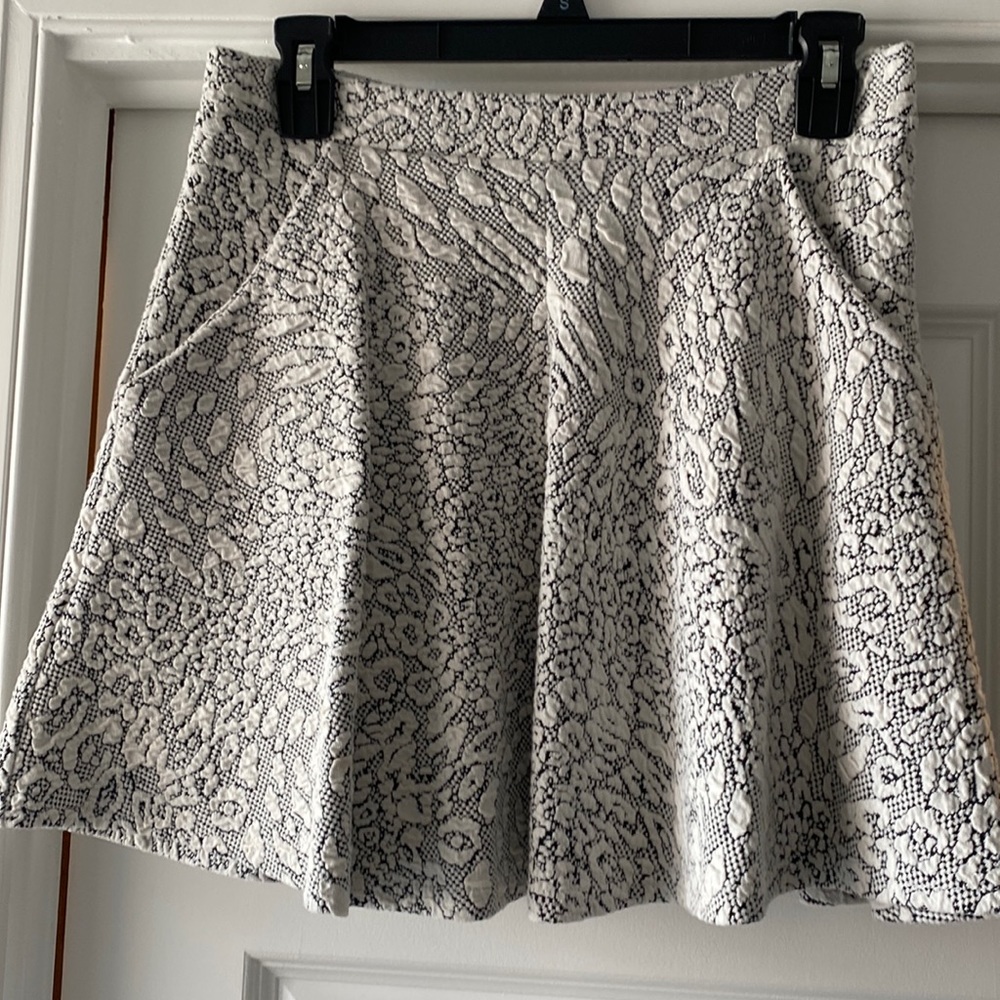 Topshop - Size 6 - Skirt